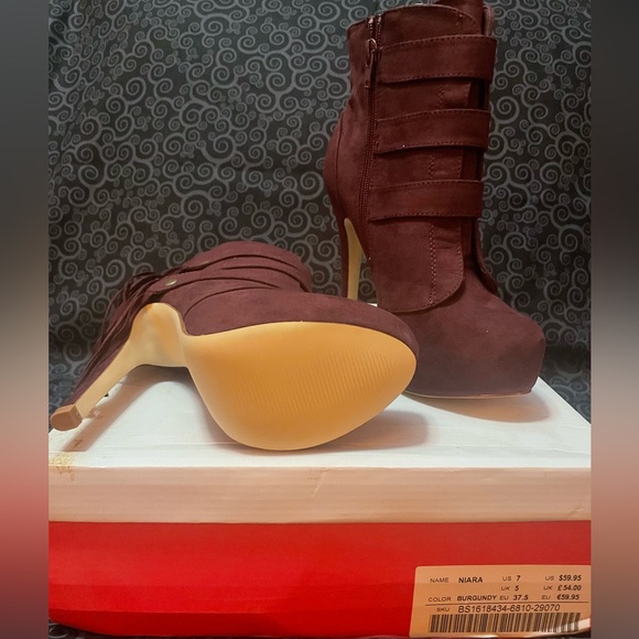 Burgundy Ankle Boots with Fringe - Picture 2 of 3